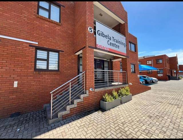 940M² WAREHOUSE TO LET IN DALPARK